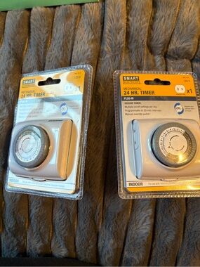 SMART Electrician Mechanical 24 Hr. Plug-In Timer - White